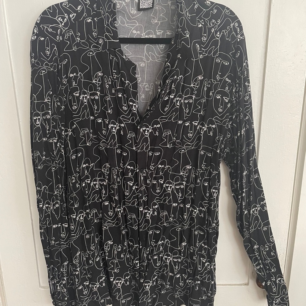 Reclaimed Vintage: Portrait Shirt